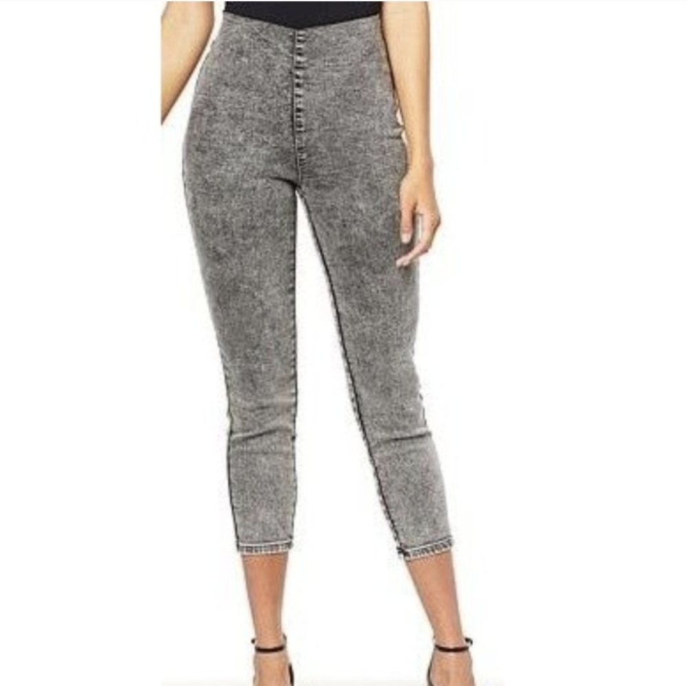 NWT G by Giuliana Gray Denim Jeggings